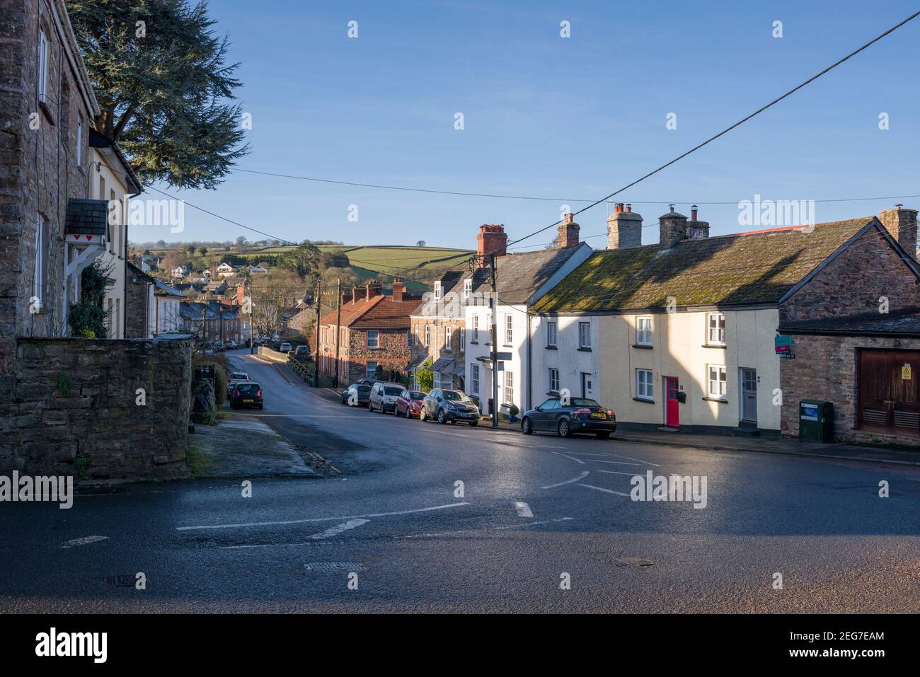 Briton Street im Dorf Bampton, Devon, England. Stockfoto