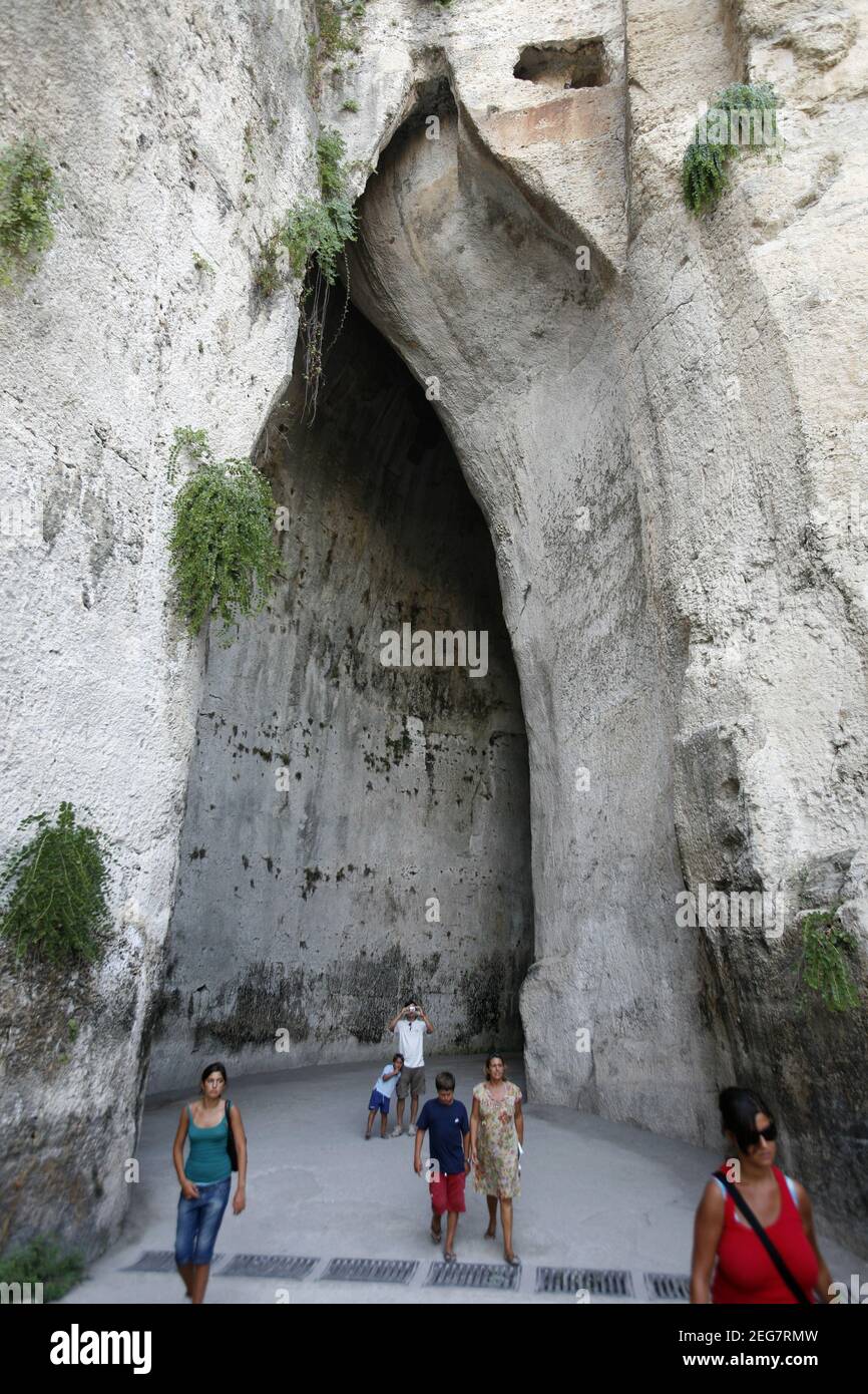 Die Grotte dei cordari oder Ohr des Dionysius Grotto im Siracusa Parco