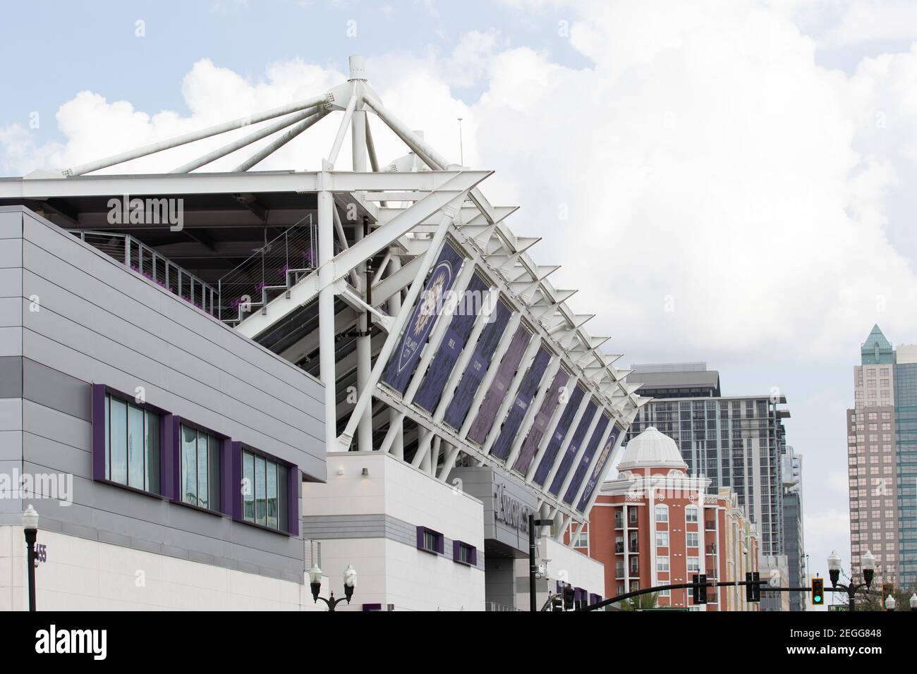 Orlando, Usa. Februar 2021, 19th. Szenen außerhalb des Exploria Stadions während des She glaubt Cup-Spiels zwischen Brasilien und Argentinien im Exploria Stadium in Orlando, Florida. Kredit: SPP Sport Presse Foto. /Alamy Live Nachrichten Stockfoto