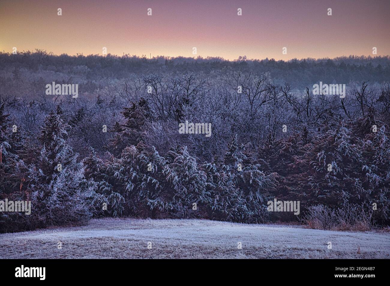 30 Sekunden Aufnahme, die den Schein von Oklahoma City während zeigt Winter Stockfoto