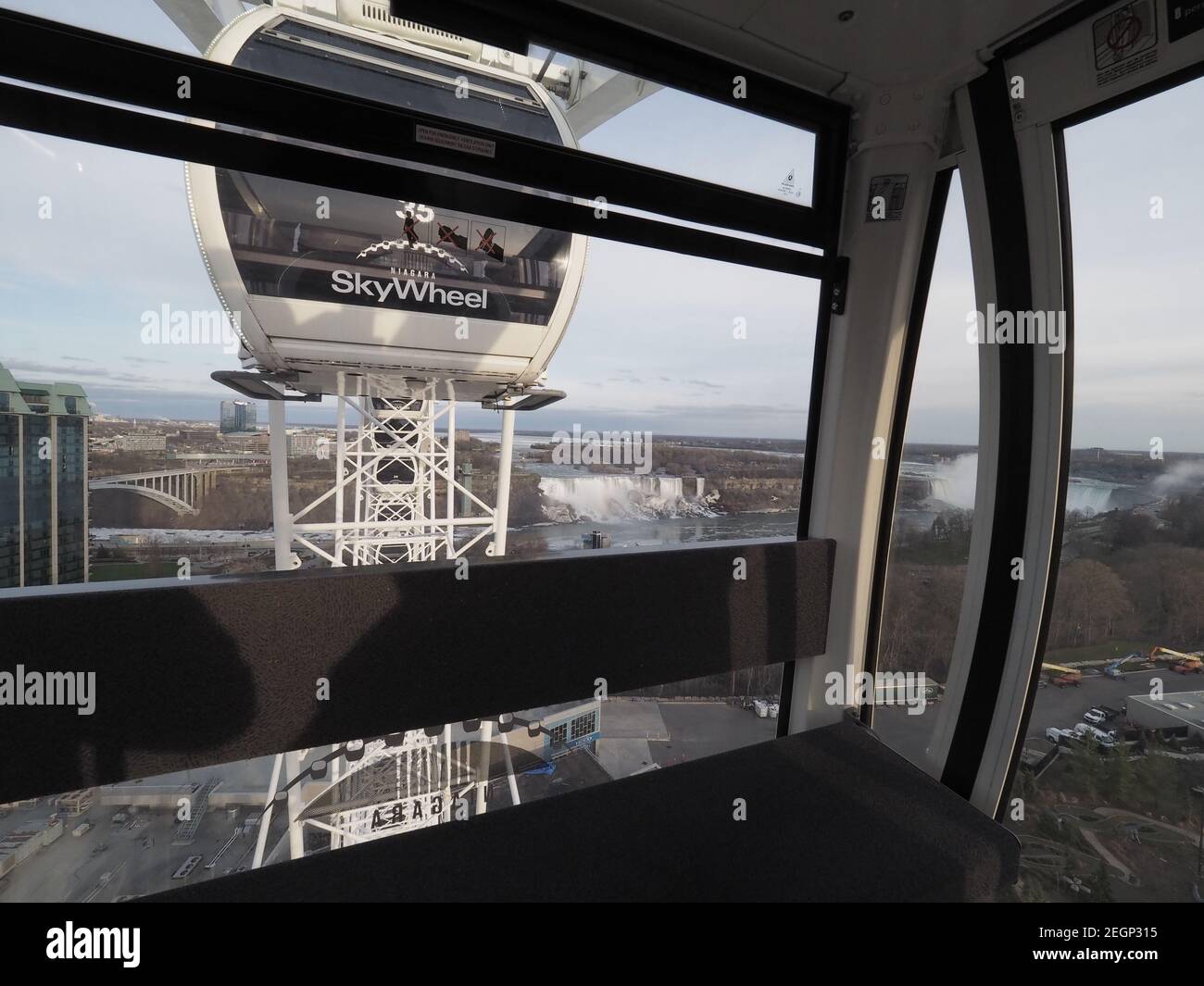 USA, Niagara Falls - 27. April 2019 - Niagara Falls vom Himmelsrad aus gesehen Stockfoto
