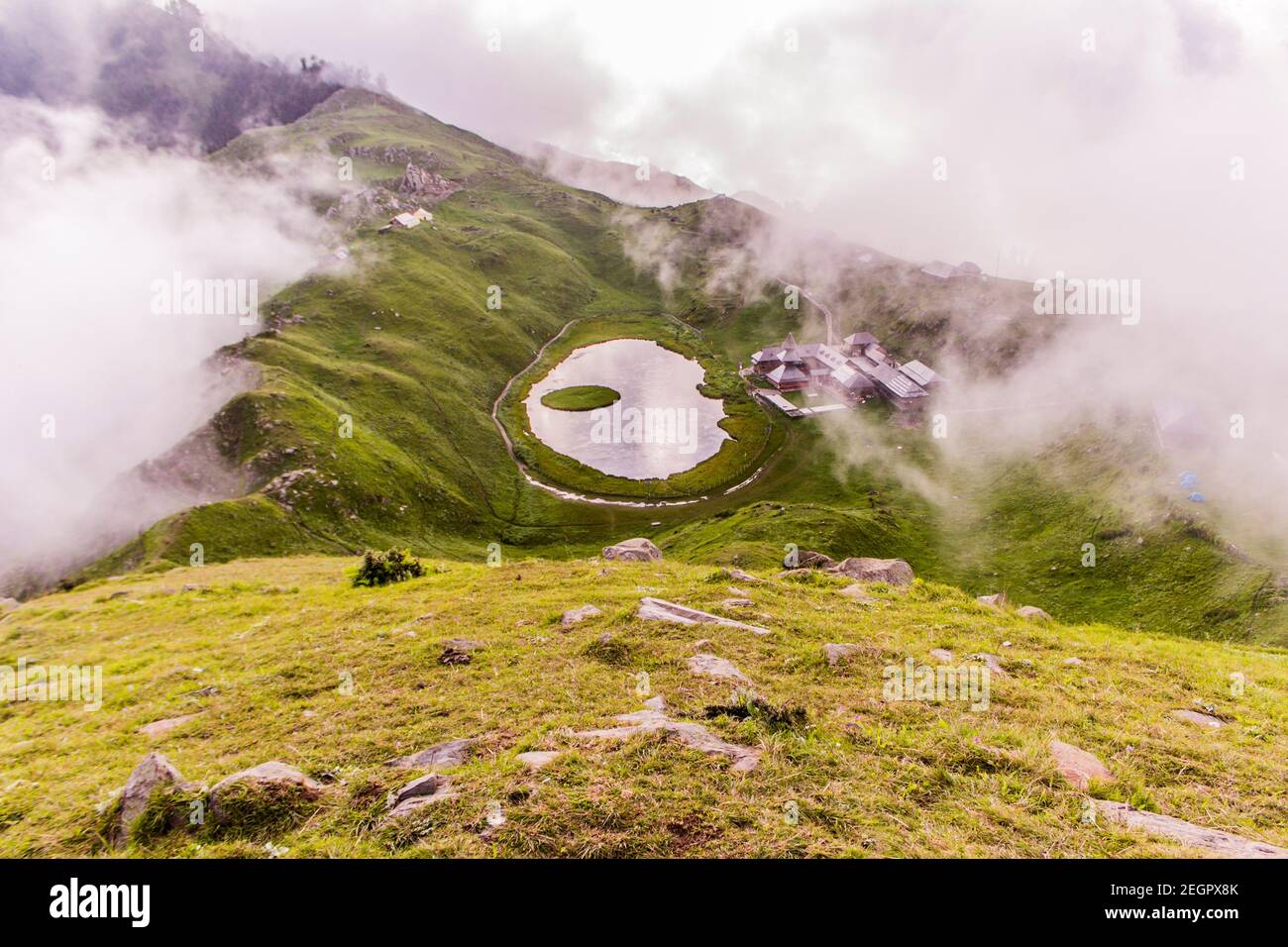 Prashar Lake, Mandi, Himachal Pradesh Stockfoto