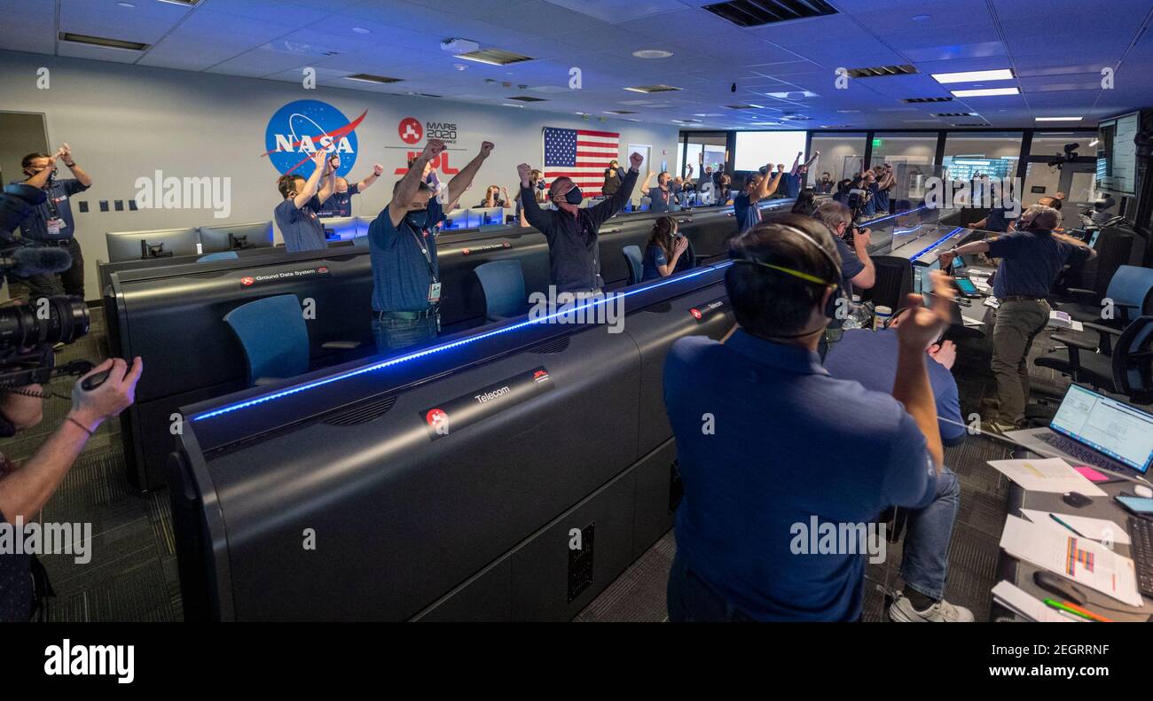 Handout Foto Von Mitgliedern Der NASA Mission Mars 2020 Perseverance handout-foto-von-mitgliedern-der-nasa-mission-mars-2020-perseverance