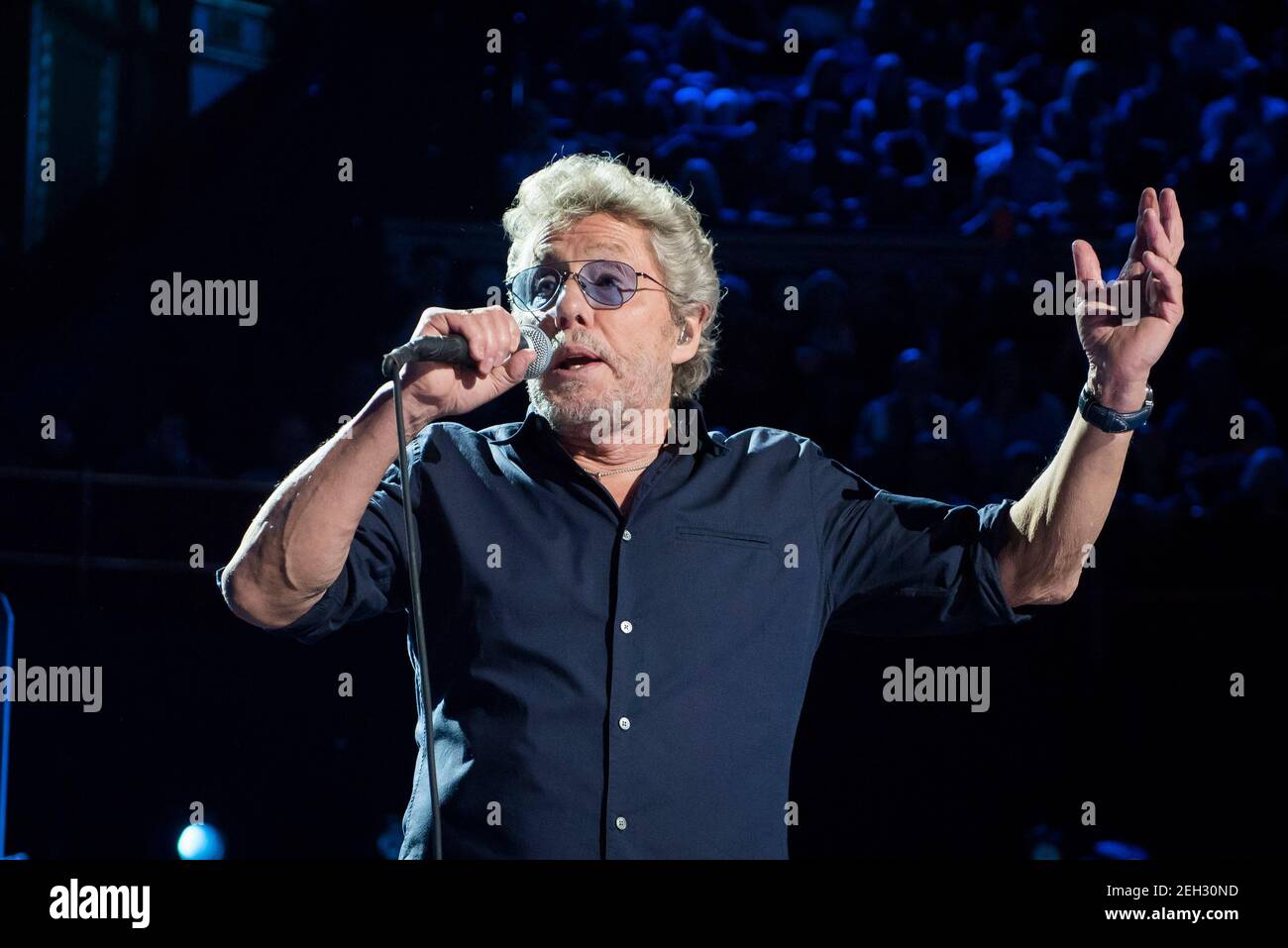 Roger Daltrey von The Who spielt live auf der Bühne für die jährliche Konzertreihe des Teenage Cancer Trust in der Royal Albert Hall, London. Bilddatum: Samstag, 1st. März 2017. Bildnachweis sollte lauten: © DavidJensen Stockfoto