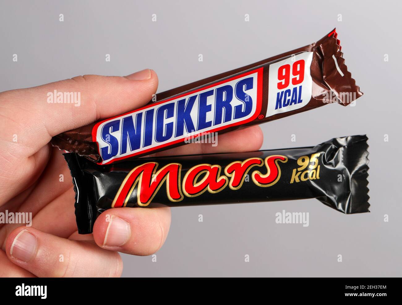 Kleine kalorienarme Mars und Snickers Schokolade Bars, die sind Unter 100 Kalorien Stockfoto