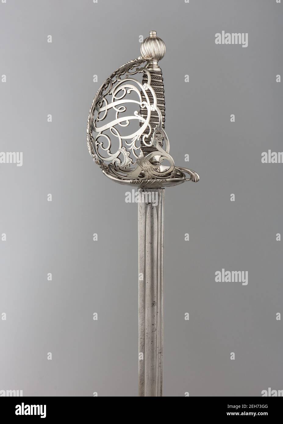 Korbgehilztes Schwert, britisch, ca. 1750-60. Monogramm IB oder JB Stockfoto