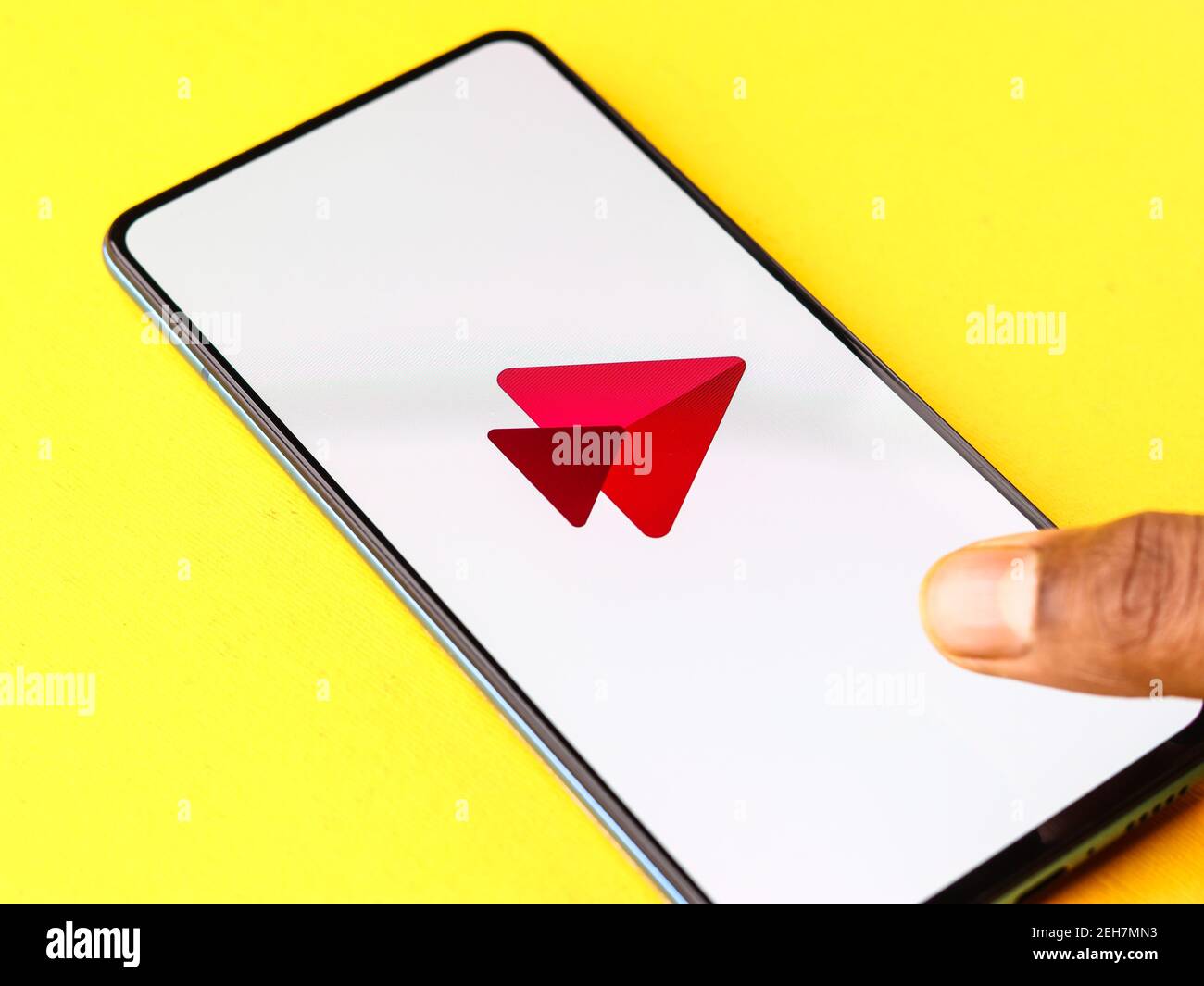 Assam, indien - Februar 19, 2021 : Microsoft Stream-Logo auf Handy-Bildschirm Stock Bild. Stockfoto