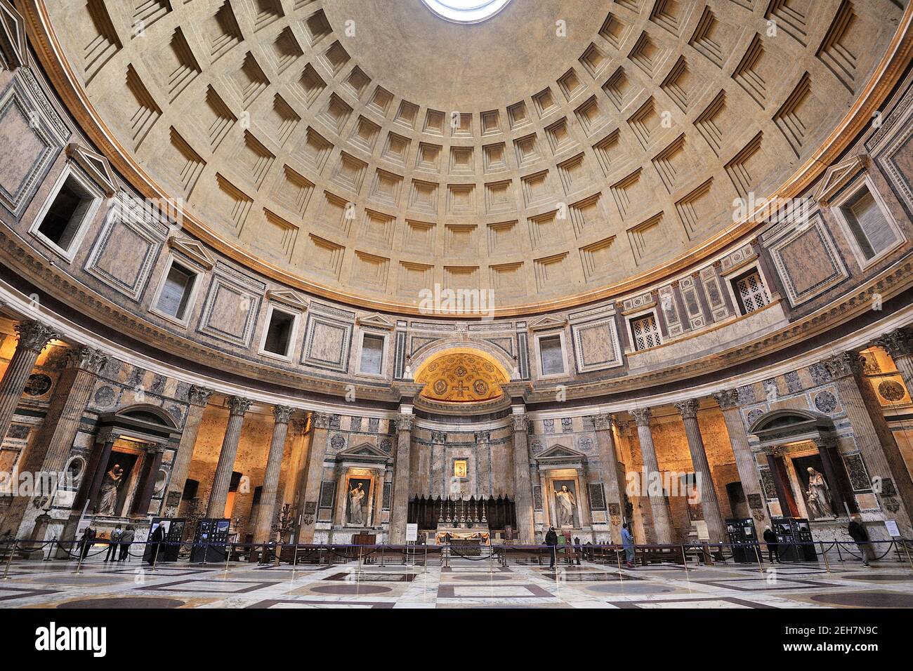 Italien, Rom, Pantheon-Innenraum Stockfoto