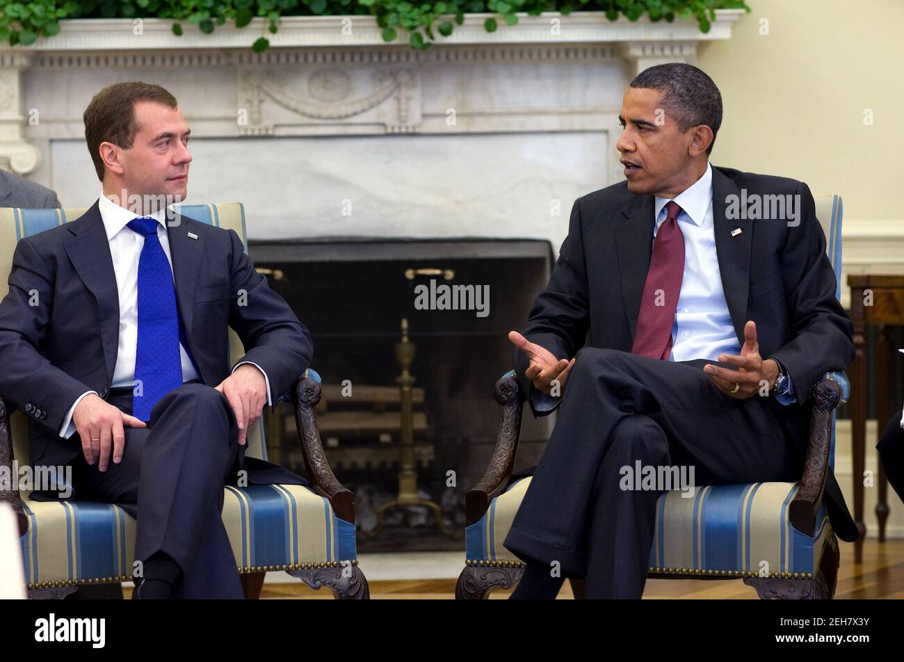 Präsident Barack Obama hält ein bilaterales Treffen mit dem russischen Präsidenten Dmitri Medwedew im Oval Office ab, 24. Juni 2010. Stockfoto