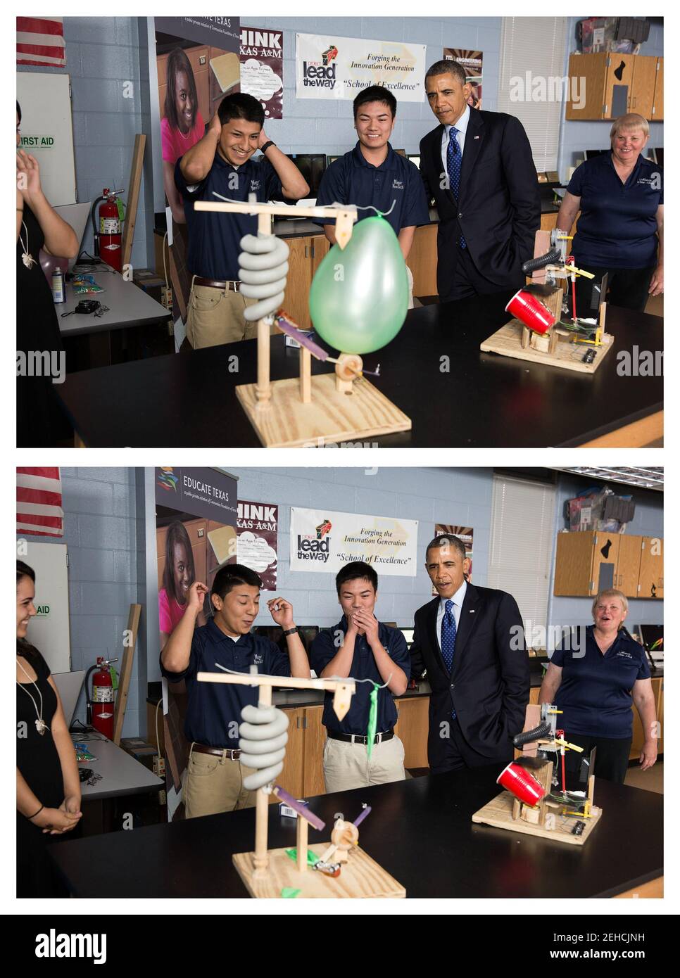 Präsident Barack Obama beobachtet eine Demonstration von Oscar Perez und Bobford, während er durch ein Klassenzimmer an der Manor New Technology High School in Manor, Texas, 9. Mai 2013 geht. Stockfoto