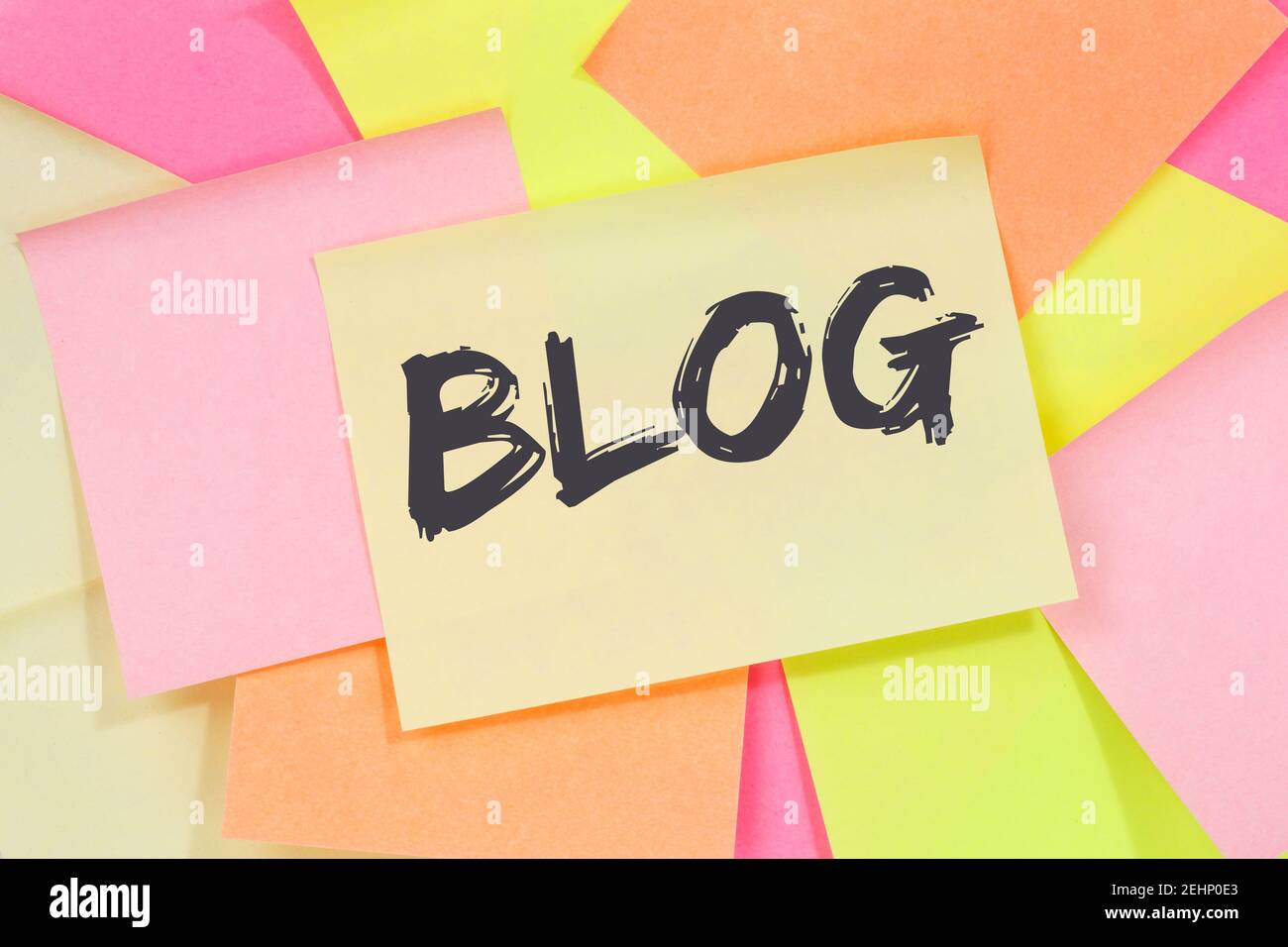 Blog schreiben Blogger online Business Konzept Note Papier Notizbuch Stockfoto