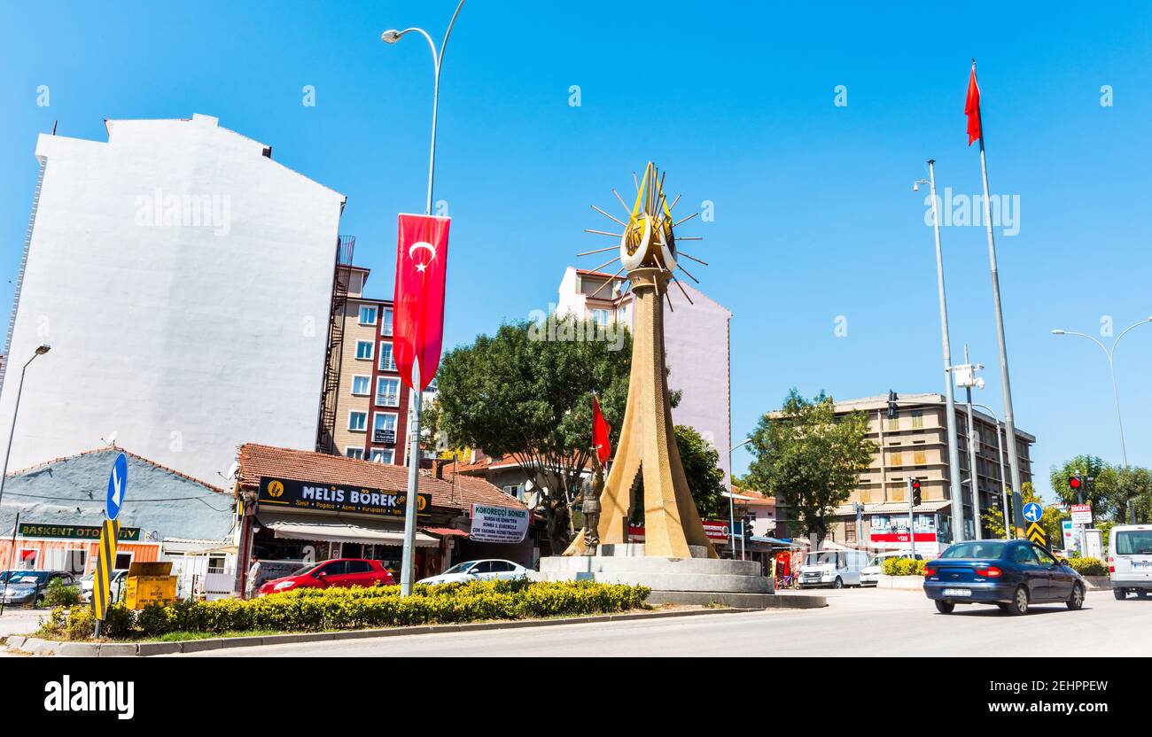 BILECIK, TÜRKEI - 1. SEPTEMBER 2020: Bilecik Stadt in der Türkei. Blick auf Bilecik Stadtzentrum. Stockfoto