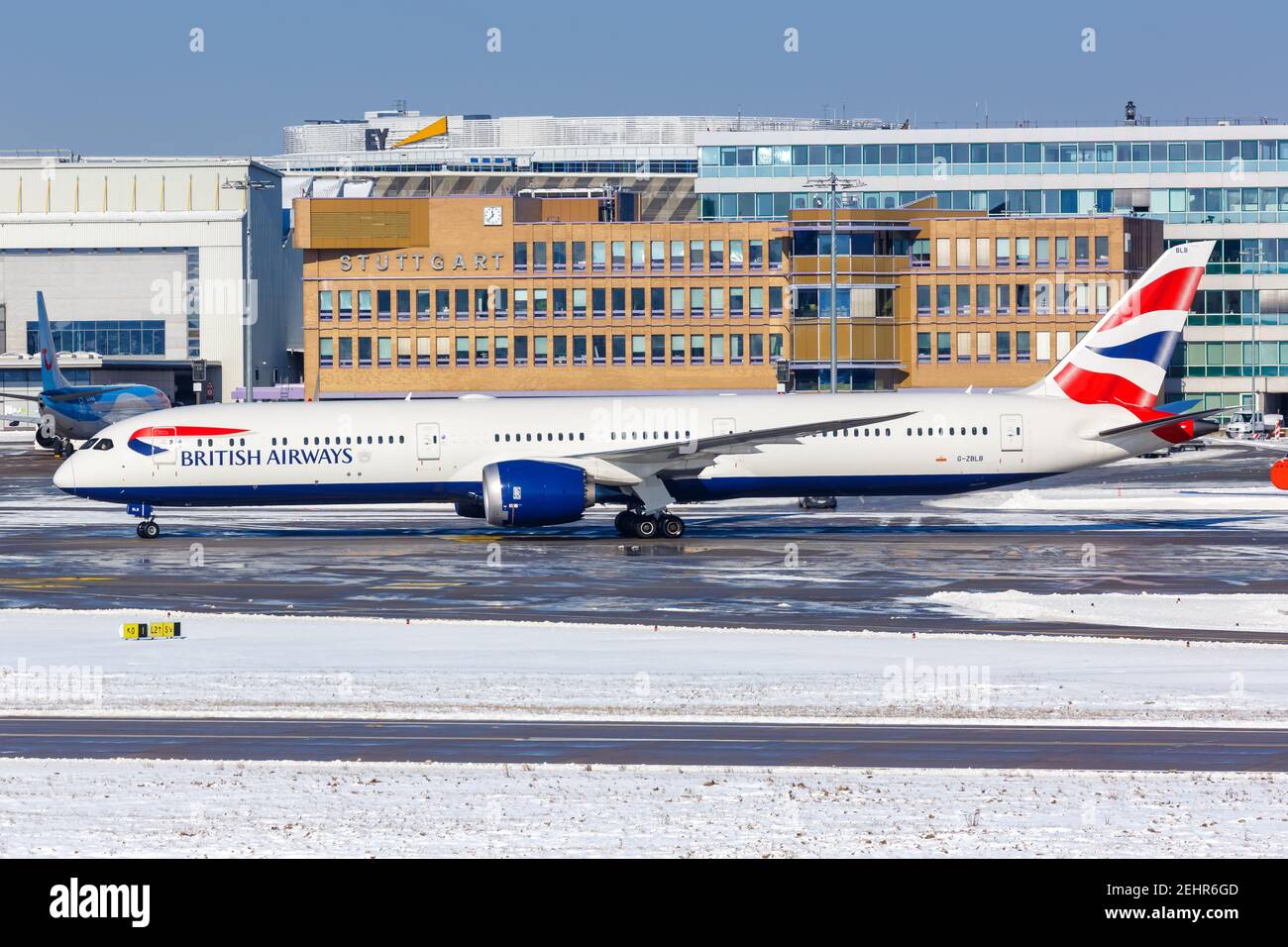 Stuttgart, 11. Februar 2021: British Airways Boeing 787-10 Dreamliner Flugzeug am Flughafen Stuttgart (STR) in Deutschland. Stockfoto