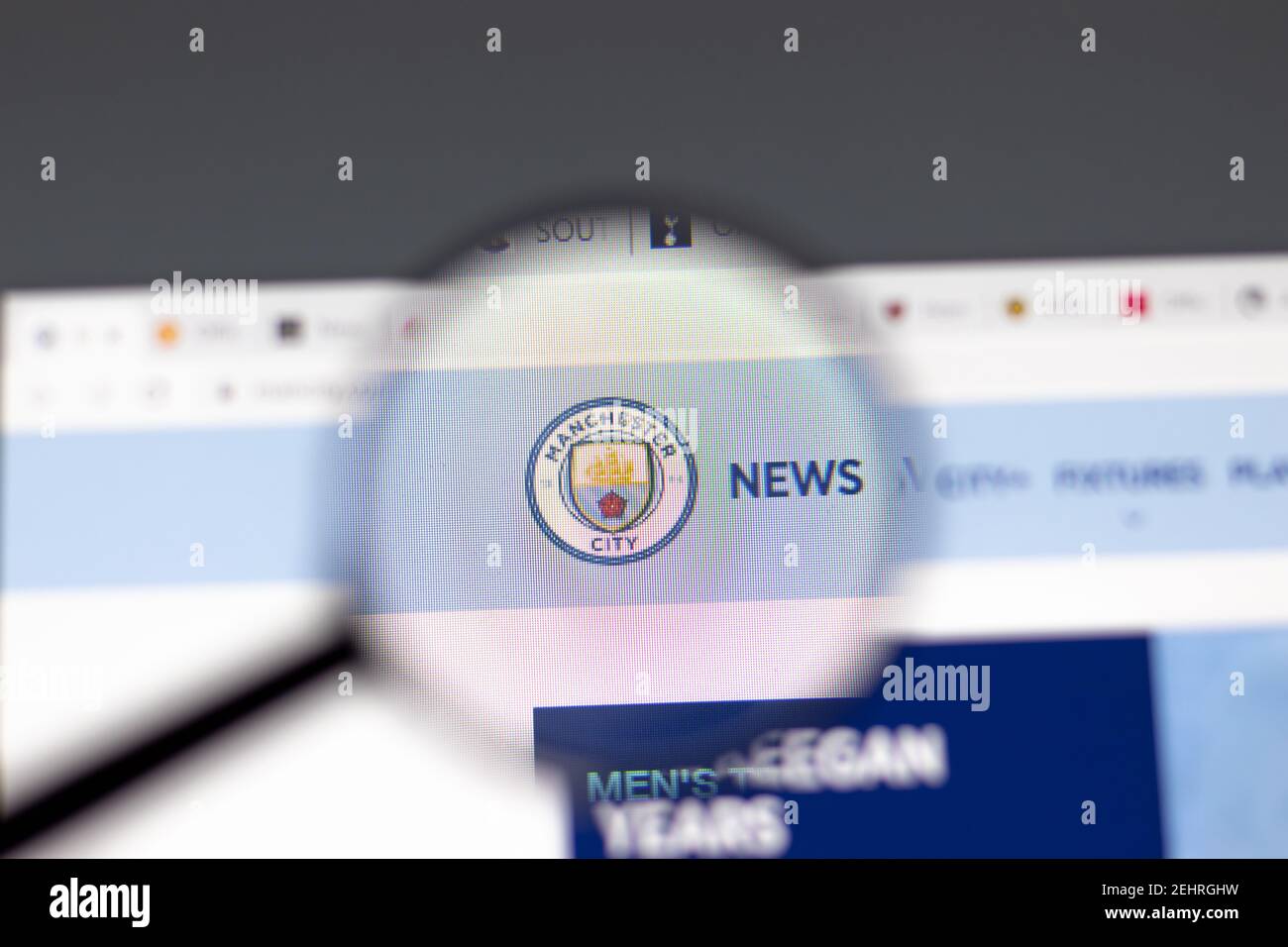 New York, USA - 15. Februar 2021: Manchester City Website im Browser mit Firmenlogo, illustrative Editorial Stockfoto