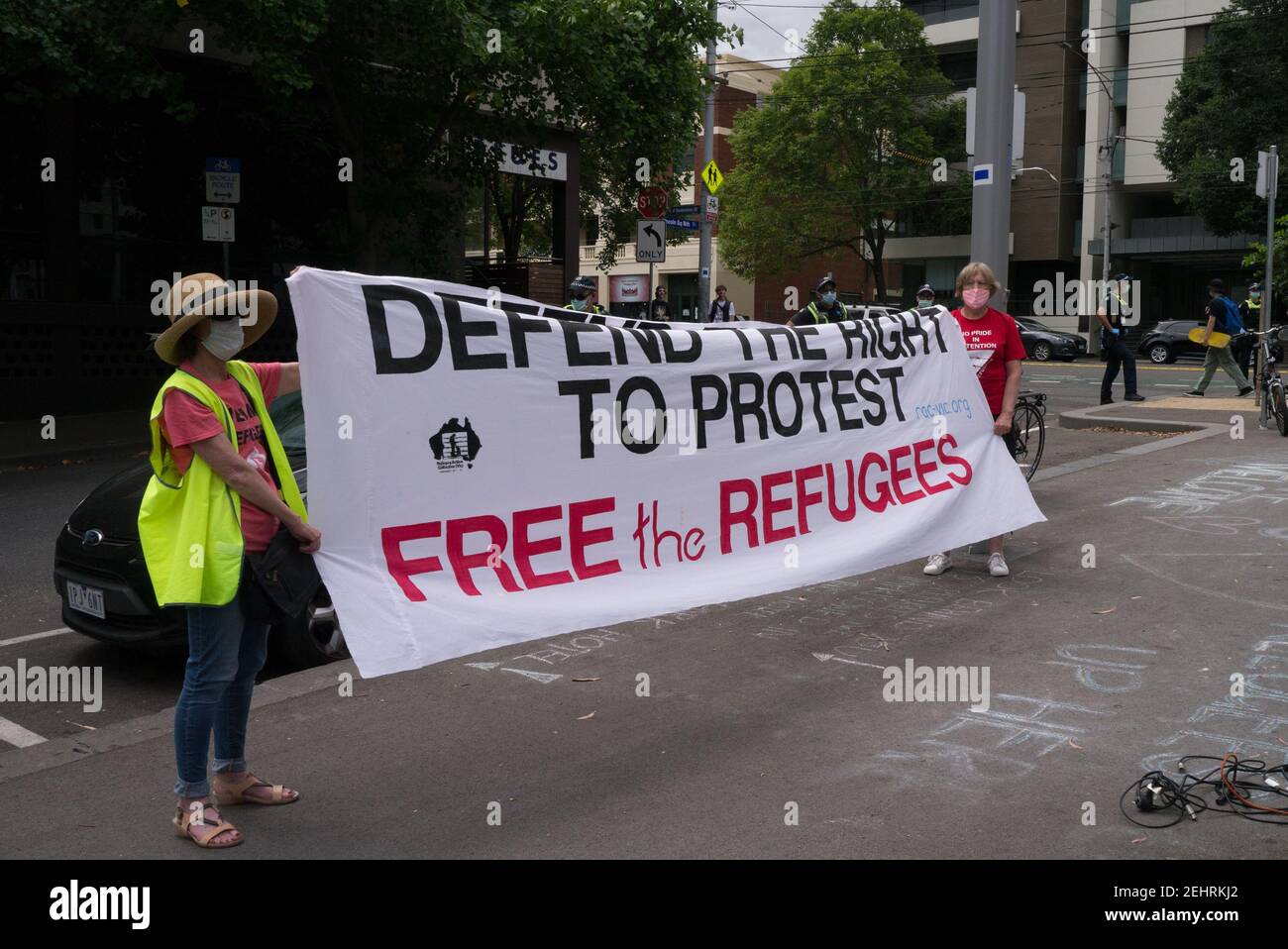 Free the Refugees Kundgebung in Melbourne, Australien, um die australische Regierung unter Druck zu setzen, alle von der Regierung gehaltenen Flüchtlinge zu befreien. Stockfoto