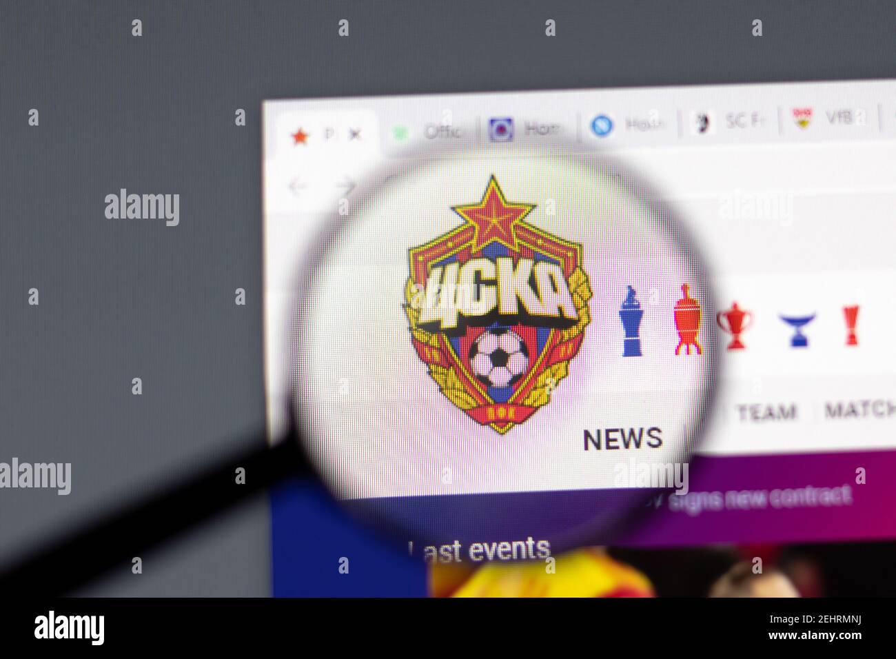 New York, USA - 15. Februar 2021: CSKA Moskau Website im Browser mit Firmenlogo, illustrative Editorial Stockfoto