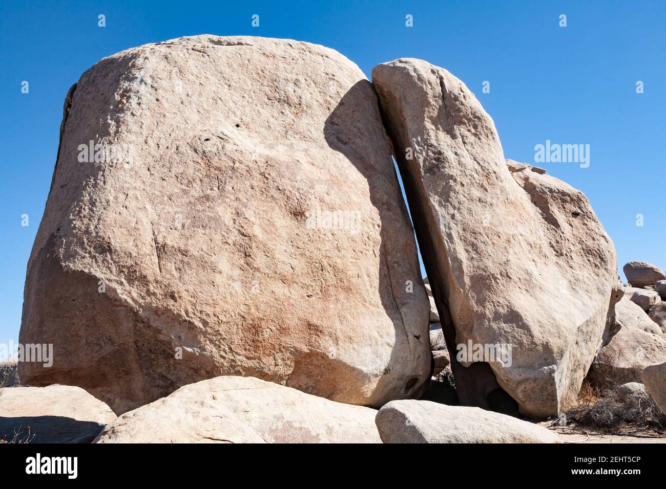 Split Rock in Catavina Boulder Field, Baja California, Mexiko Stockfoto