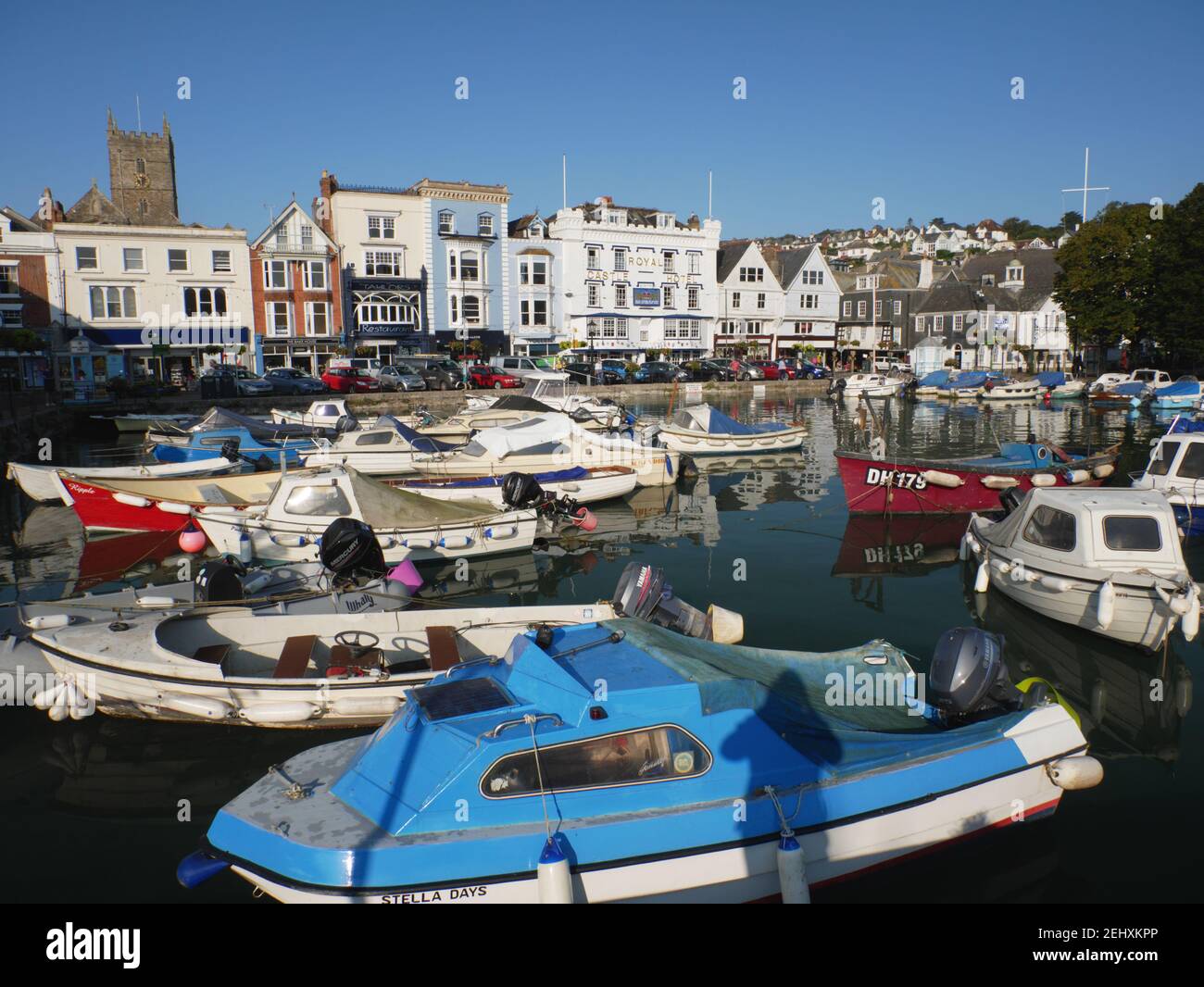 Dartmouth Hafen, Devon, vom Ufer aus gesehen. Stockfoto