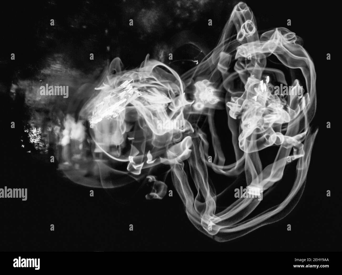 Helle Malerei in schwarz-weiß, abstrakter Hintergrund Stockfoto