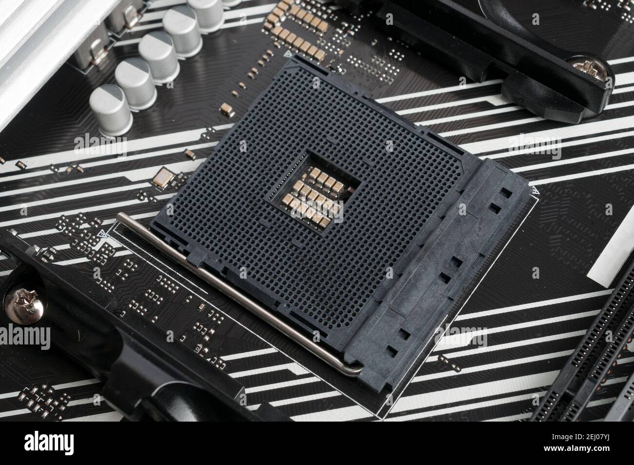 Chipsatz-Sockel auf einem Computer-Motherboard Nahaufnahme Stockfoto
