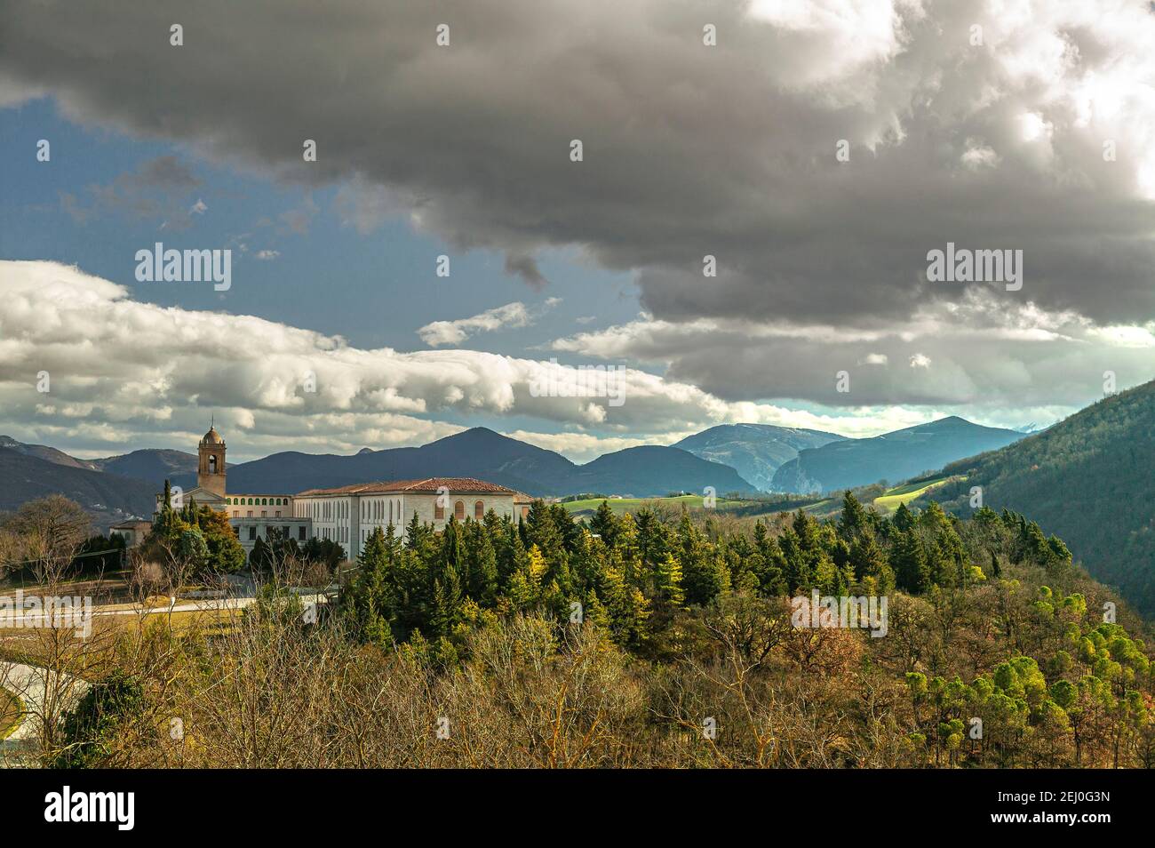 Kloster Santa Maria della Pace in Sassoferrato. Provinz Ancona, Marken, Italien, Europa Stockfoto