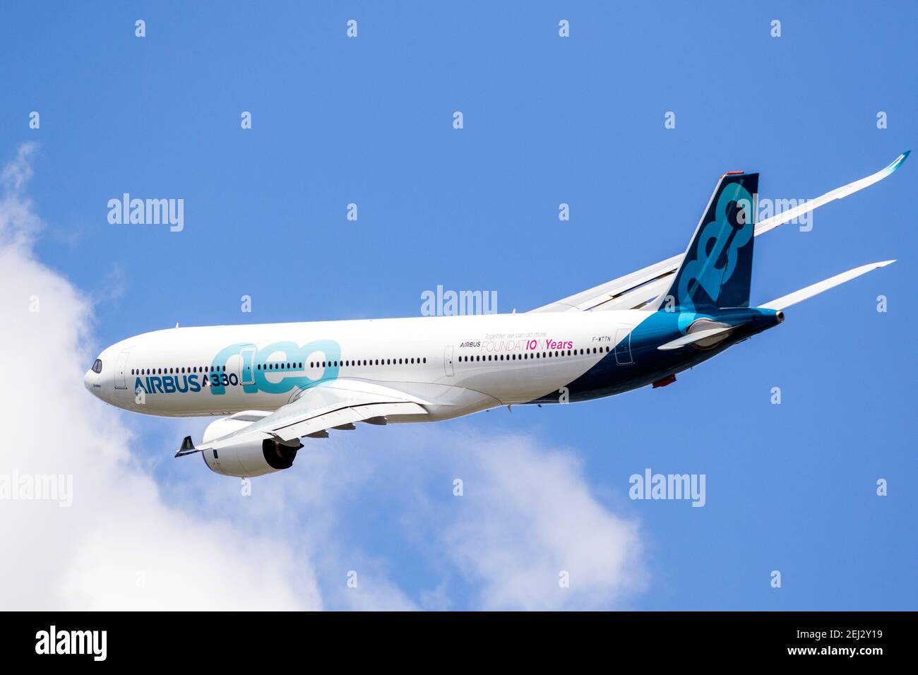 Neuer Airbus A330neo Passagierflugzeug im Flug auf der Paris Air Show.  Frankreich - 21. Juni 2019 Stockfotografie - Alamy
