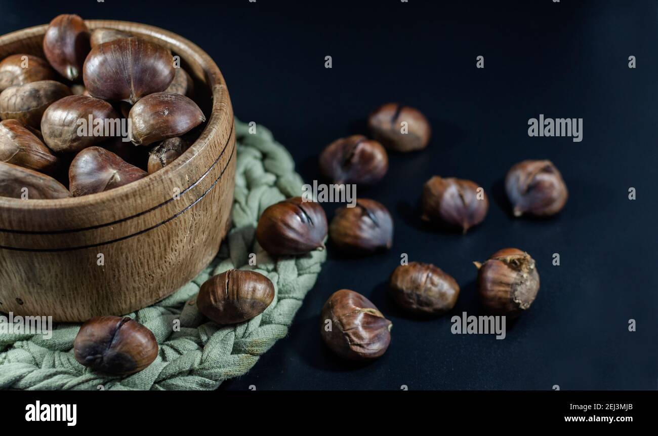 Kastanien Kochen Stockfotos und -bilder Kaufen - Alamy