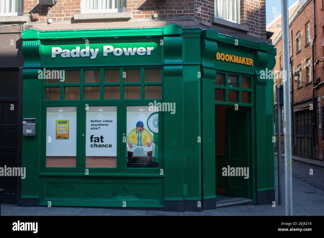 Paddy Power Store, es ist einer der größten irischen Buchmacher, es bietet Sportwetten, Online-Poker, Online-Bingo, Online-Casino und Online-Spiele Stockfoto