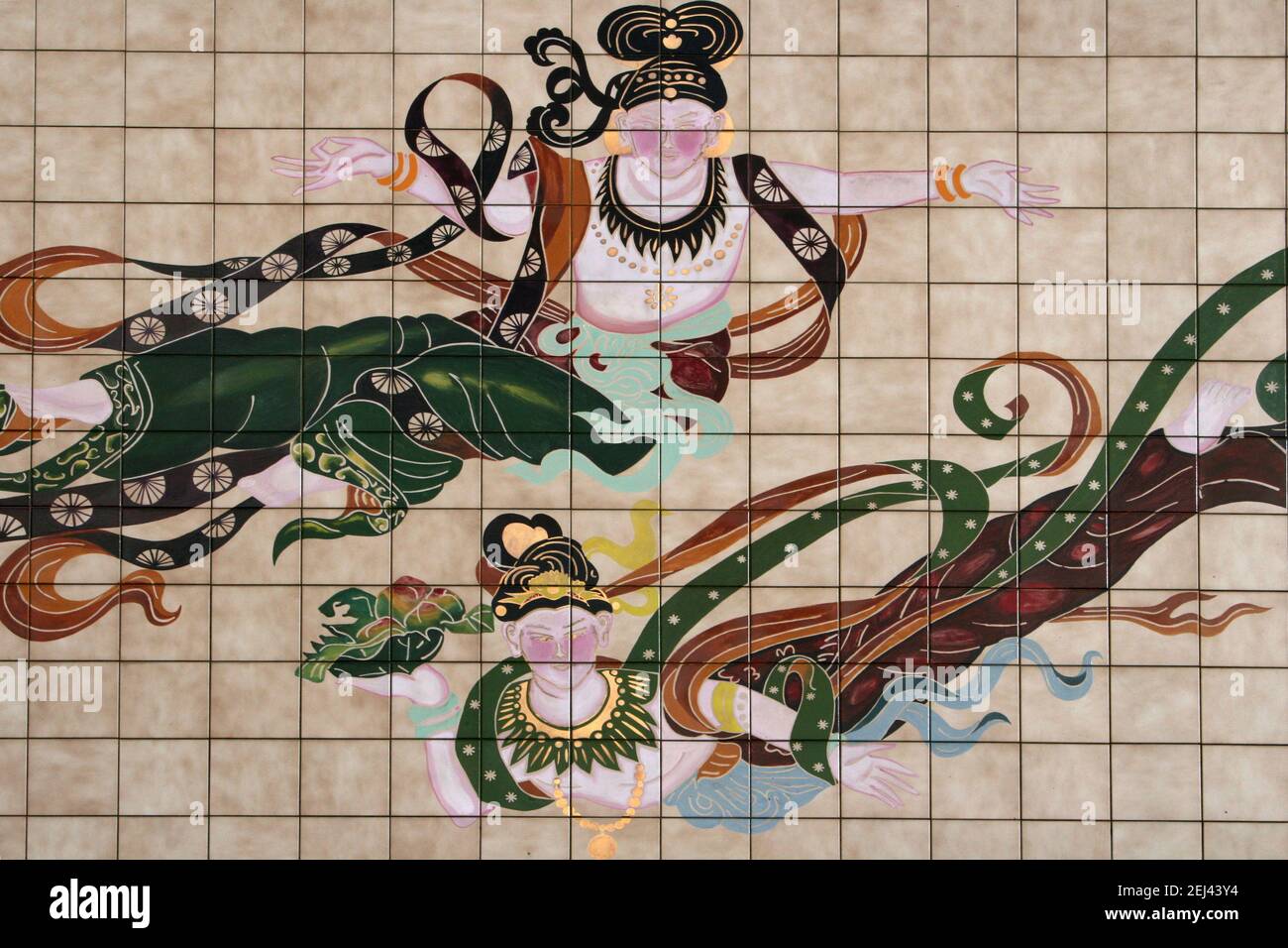 Chinesische Genies werden oft als Unsterbliche oder Xian in bezeichnet Taoism: Kachelkunst in Liverpools Chinatown Stockfoto