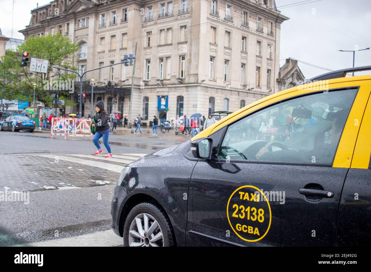 BUENOS AIRES - 15th Okt 2019: Ansicht des Fahrzeugverkehrs in den Straßen der Stadt Buenos Aires in Argentinien Stockfoto