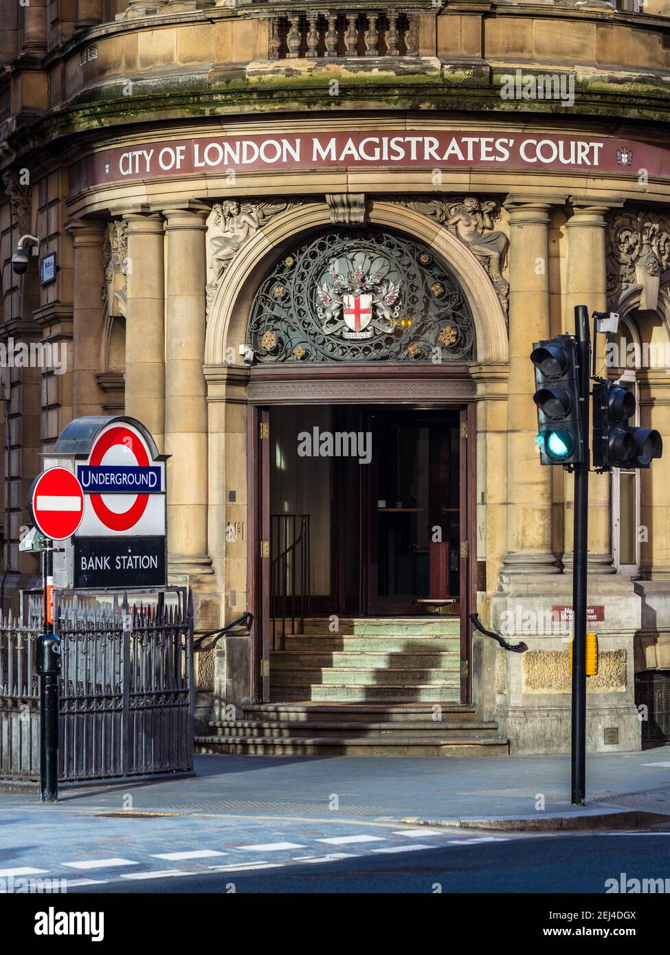 City of London Magistrate Court, 1 Queen Victoria Street in der City of London, Londons Finanzdistrikt. Architekt John Whichcord Jr, 1873. Stockfoto