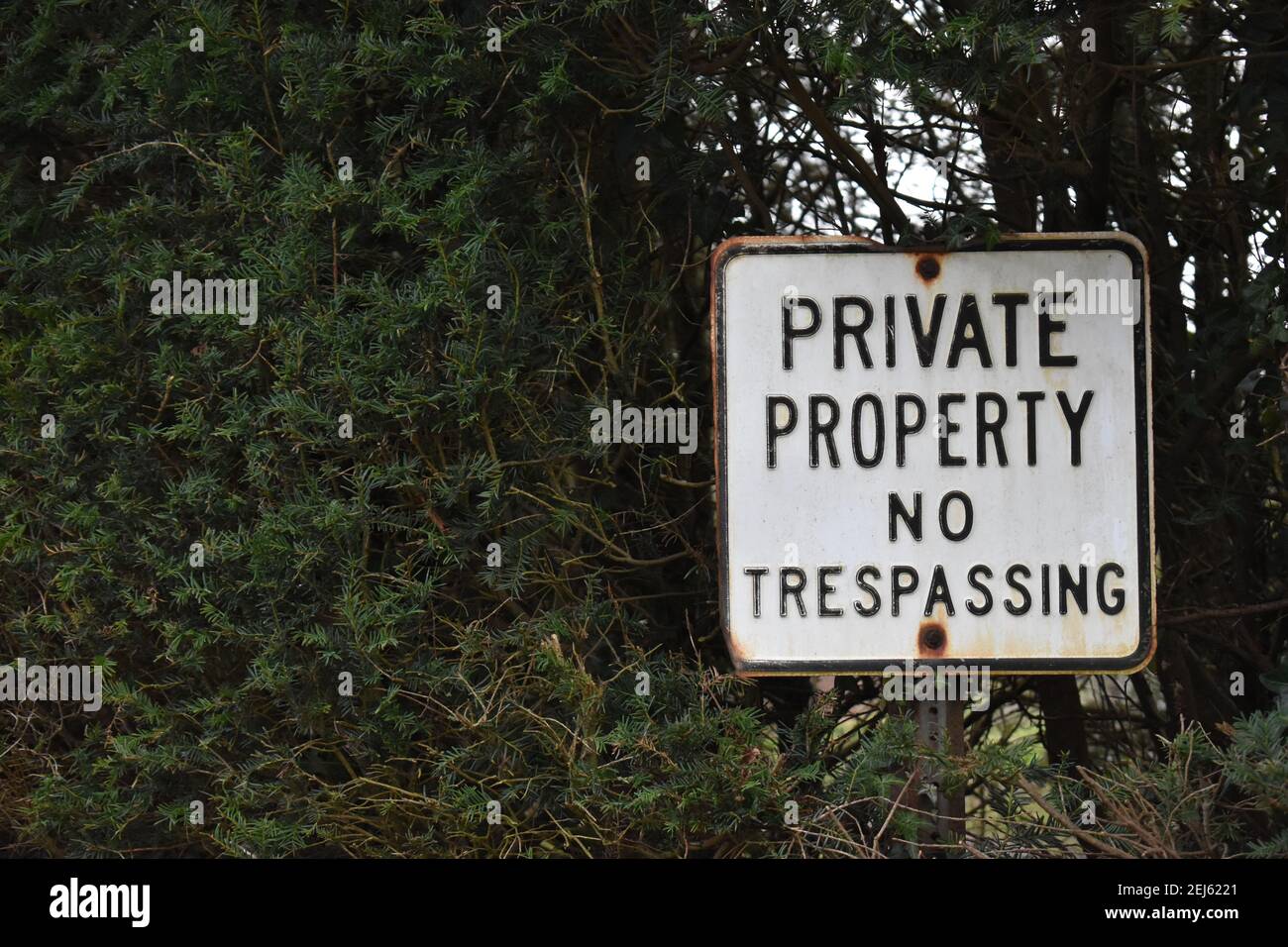 Schild: Privateigentum Keine Trespassing Stockfoto