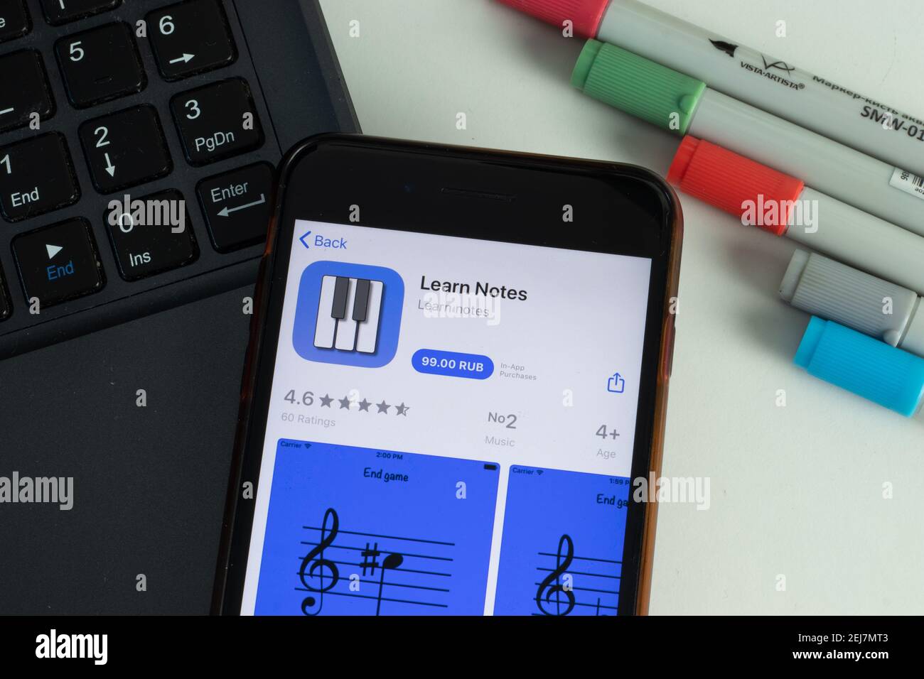 New York, USA - 17. Februar 2021: Learn Notes Mobile App Icon auf dem Telefonbildschirm, illustrative Editorial Stockfoto