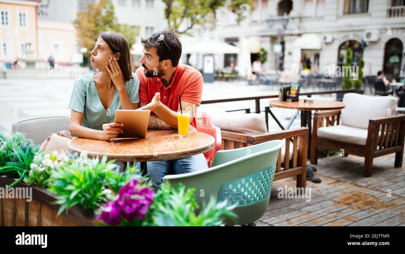 Traurig Paar in Konflikt und Beziehung Probleme Stockfoto