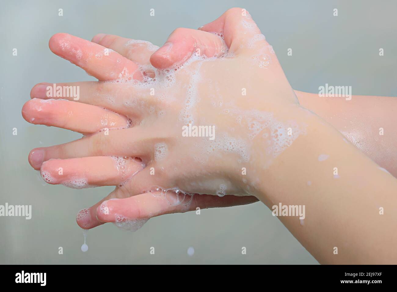 Waschen, Handreinigung Stockfoto