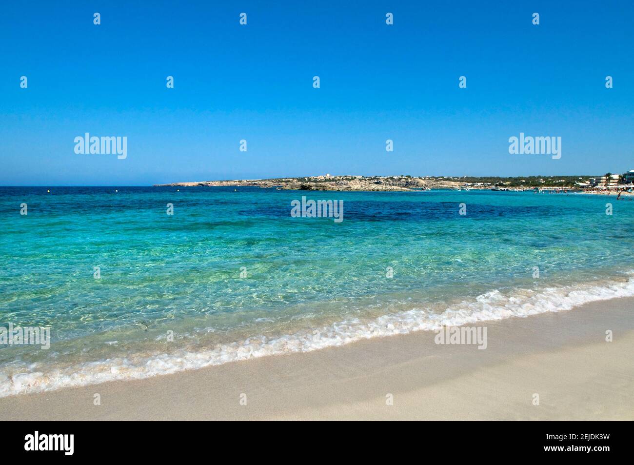 Strand bei Es Pujols, Formentera, Balearen, Spanien Stockfoto