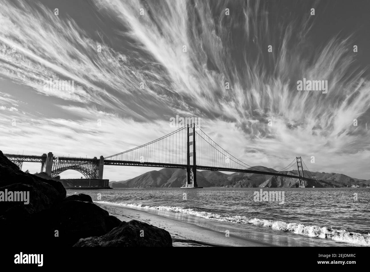 Hängebrücke über den Pazifischen Ozean, Golden Gate Bridge, San Francisco Bay, San Francisco, Kalifornien, USA Stockfoto