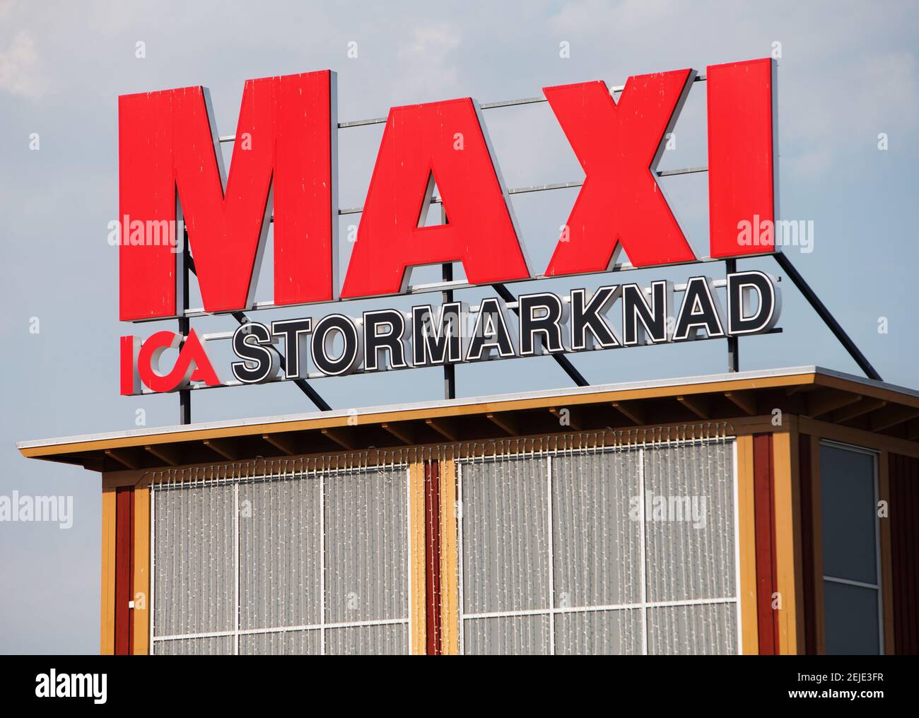 LINKÖPING, SCHWEDEN- 22. MAI 2014:Maxi Ica Stormarknad/Lebensmittelgeschäft. Stockfoto