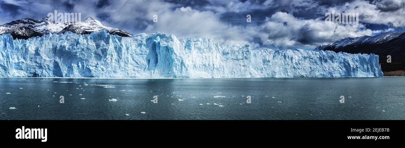 Perito Moreno Gletscher, Südpatagonisches Eisfeld, Los Glaciares Nationalpark, Patagonien, Argentinien Stockfoto