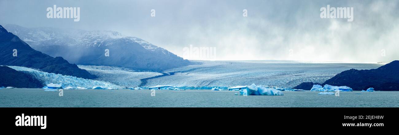 Upsala Gletscher und Lago Argentino, Los Glaciares Nationalpark, Provinz Santa Cruz, Patagonien, Argentinien Stockfoto