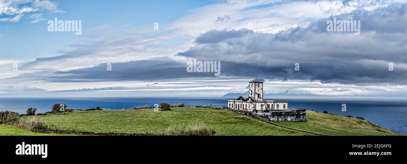 Ruinen eines Leuchtturms, Ribeirinha Leuchtturm, Faial Insel, Azoren, Portugal Stockfoto