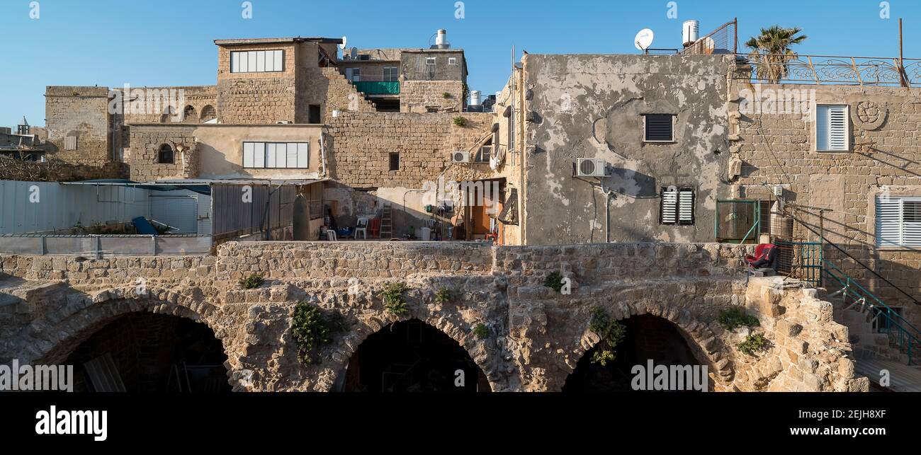 Ansicht von Häusern in einer Stadt, Akko, Israel Stockfoto