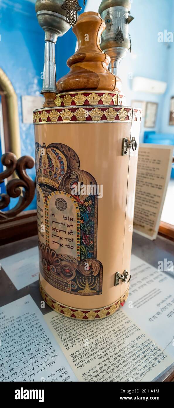Tora Scroll in Yosef Caro Synagoge, Safed (Zfat), Galiläa, Israel Stockfoto