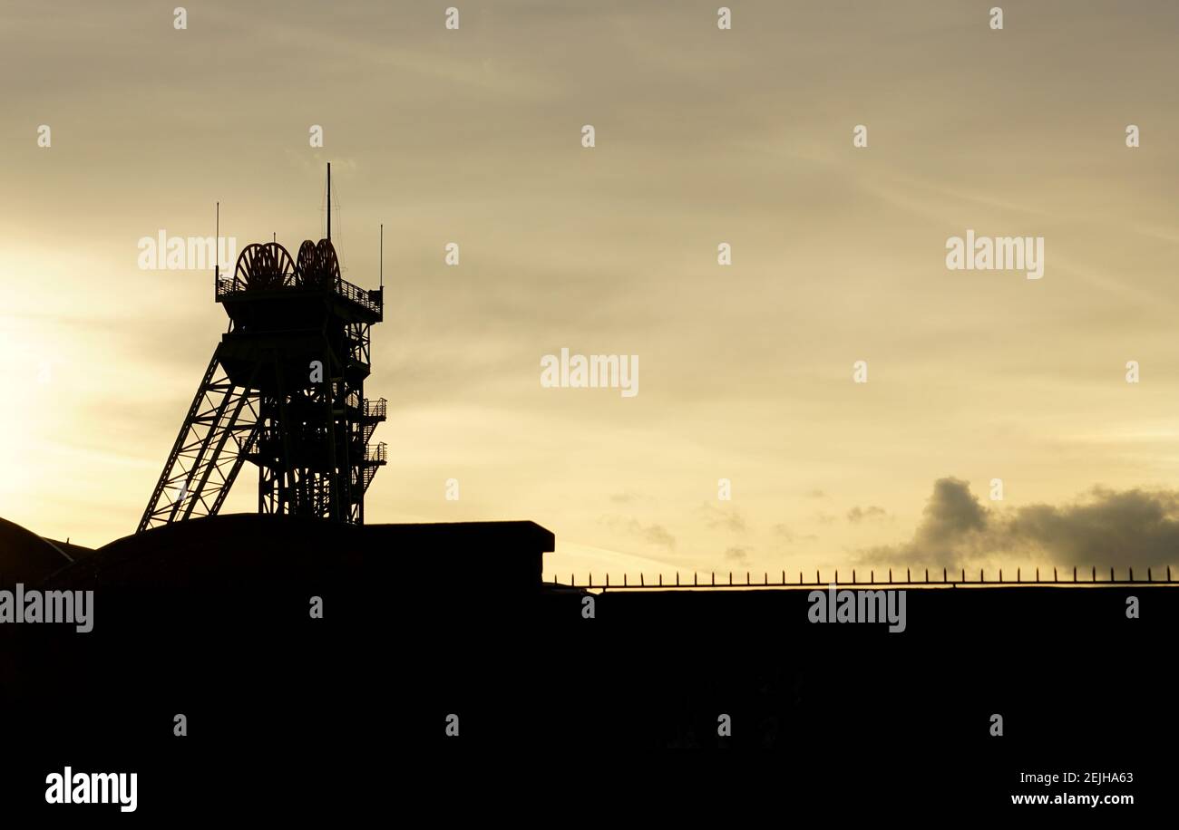 Zeche Westfalen in Ahlen, Nordrhein-Westfalen. Förderturm einer Mine. Stockfoto