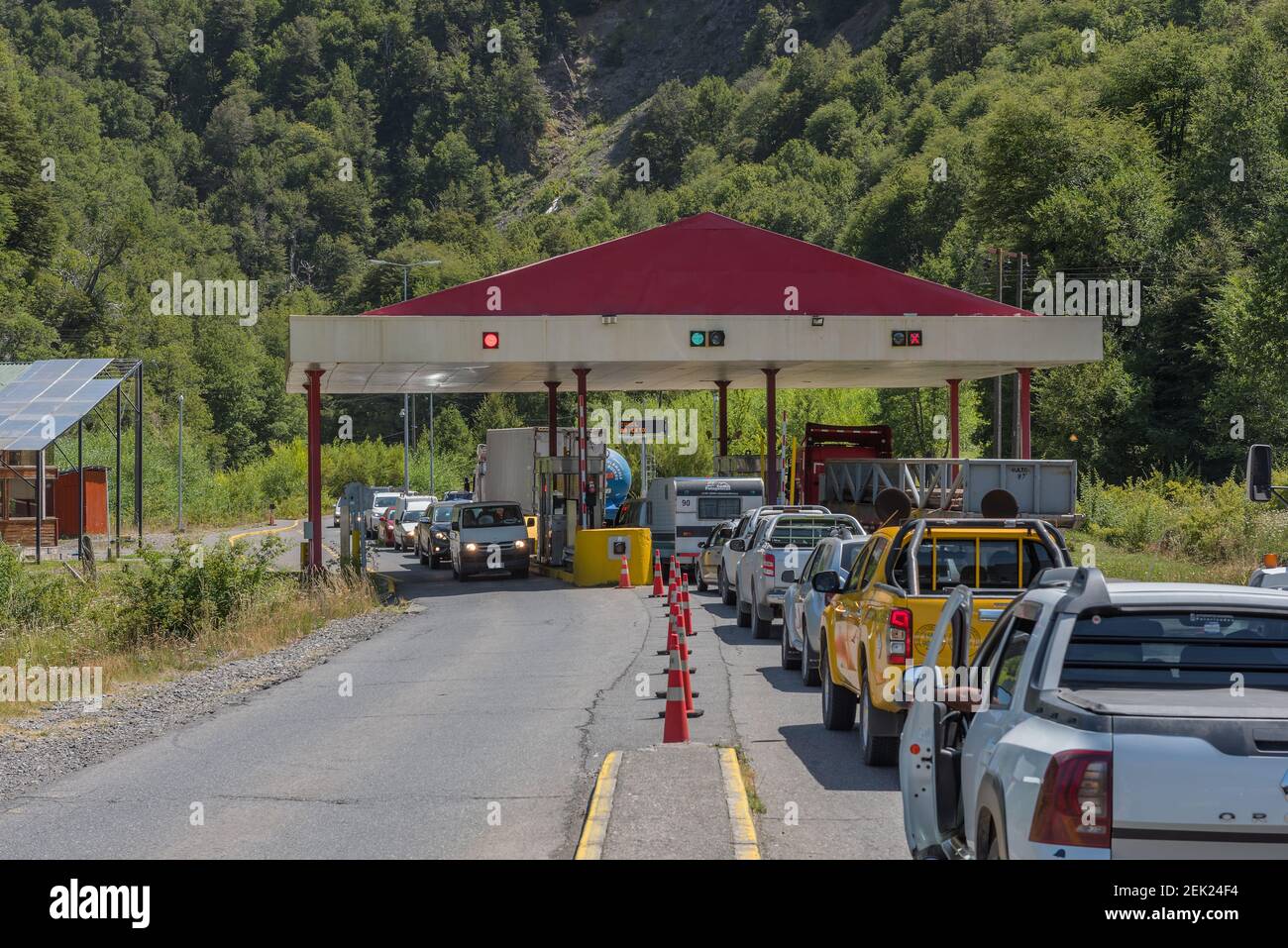 Grenzübergang Argentinien-Chile westlich der Villa Pehuenia, Neuquen Stockfoto