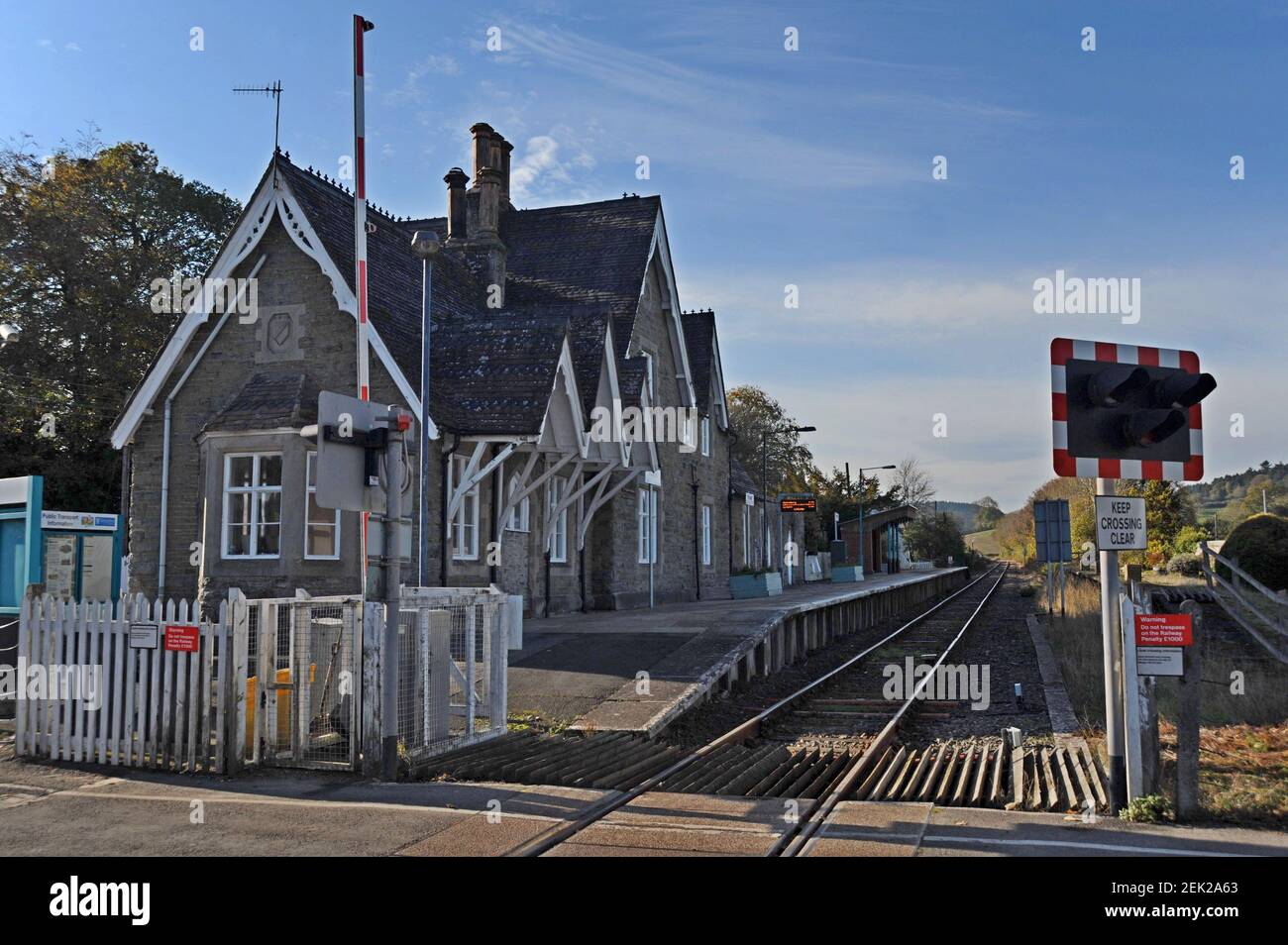 Bucknell Station, Shropshire auf der Eisenbahnstrecke zwischen Shrewsbury und Swansea im Herzen von Wales Stockfoto