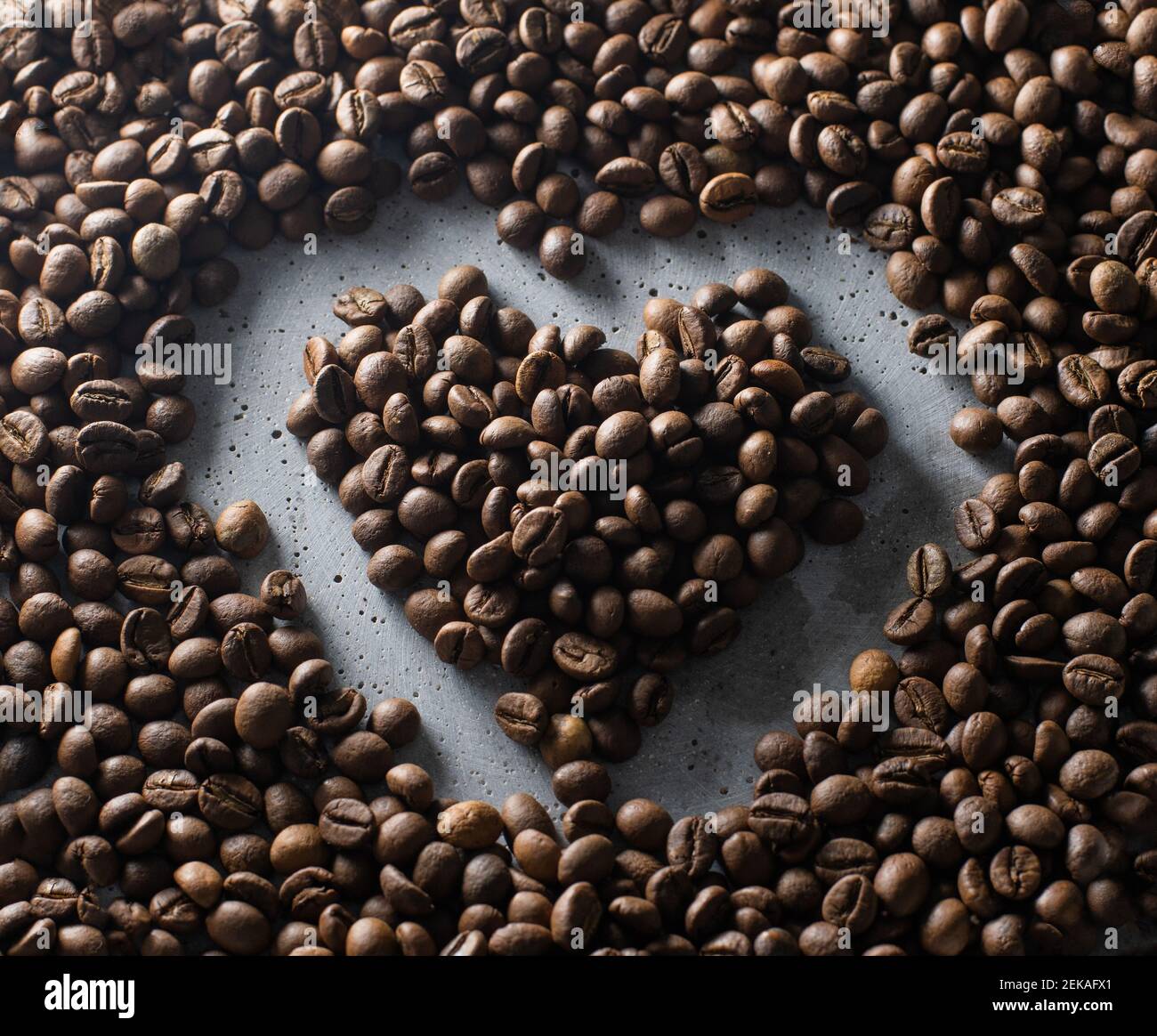 gerösteter Kaffeebohnen können als Hintergrund verwendet werden Stockfoto