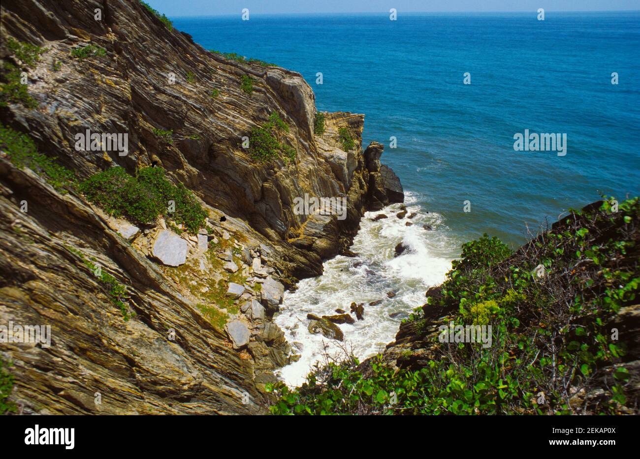 Felsformation an einer Küste Stockfoto