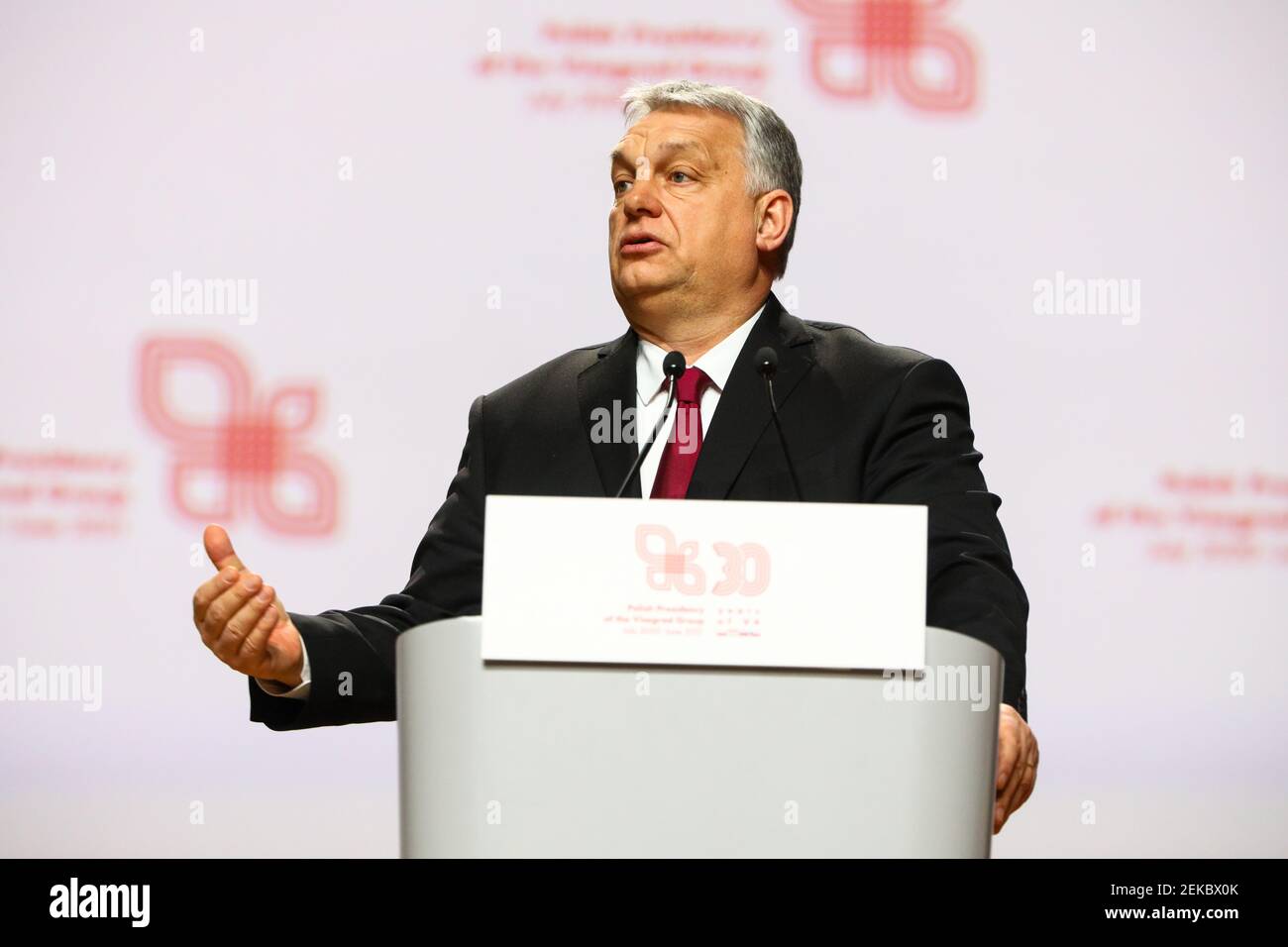 Der ungarische Ministerpräsident Victor Orban spricht während der Pressekonferenz. Gipfeltreffen der Regierungschefs der Visegrad-Gruppe (V4) anlässlich der Stockfoto