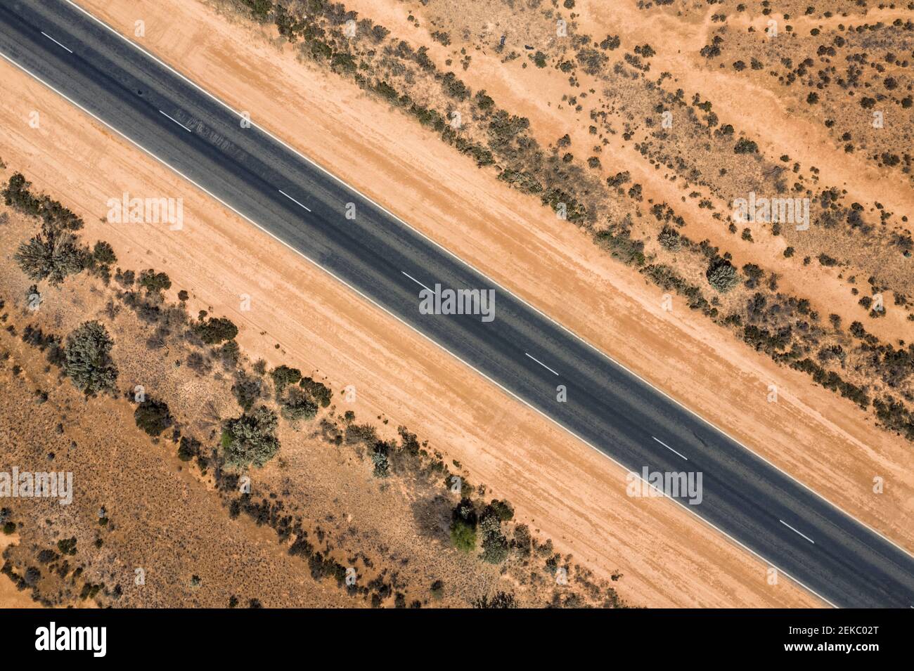 Luftaufnahme des leeren Eyre Highway Stockfoto